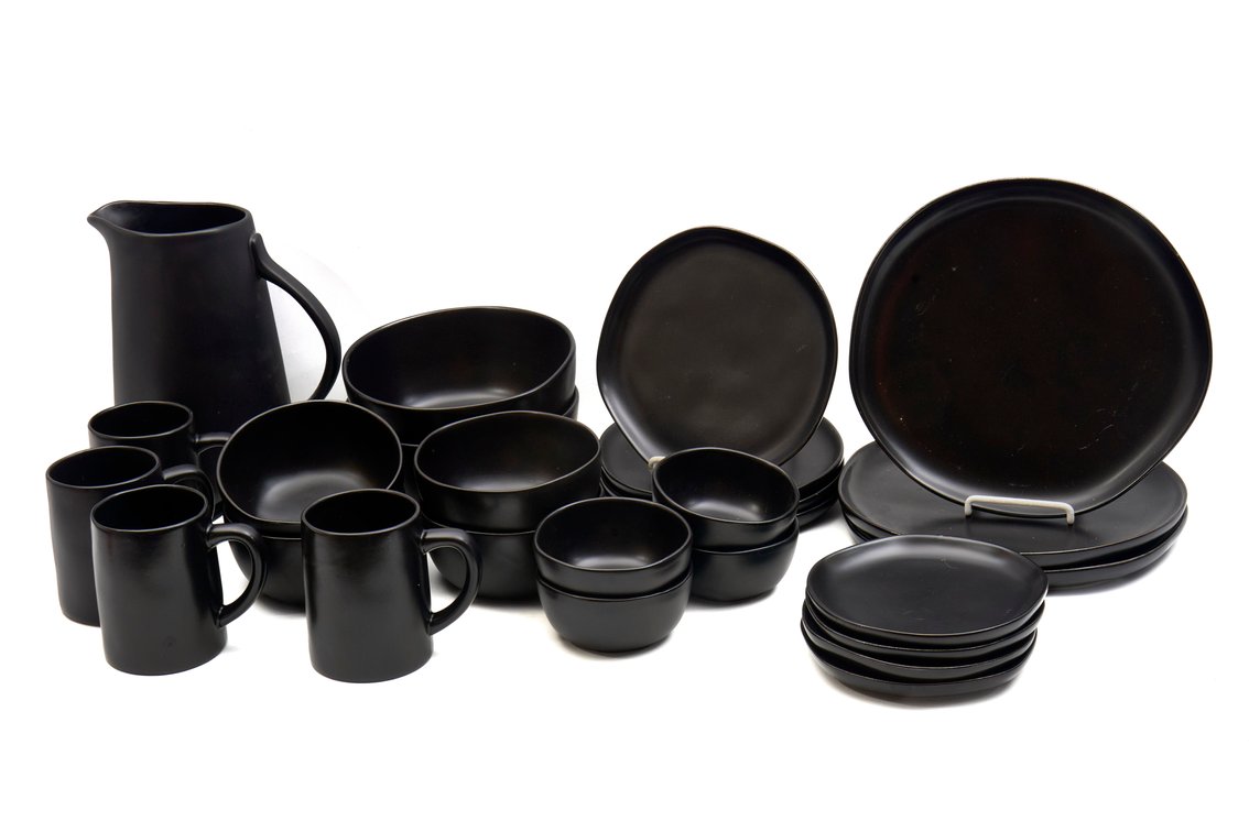 26 Pcs Hearth & Hand Black Foundational Stoneware