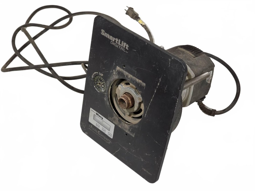 SmartLift Digital Router Lift with Porter Cable Motor