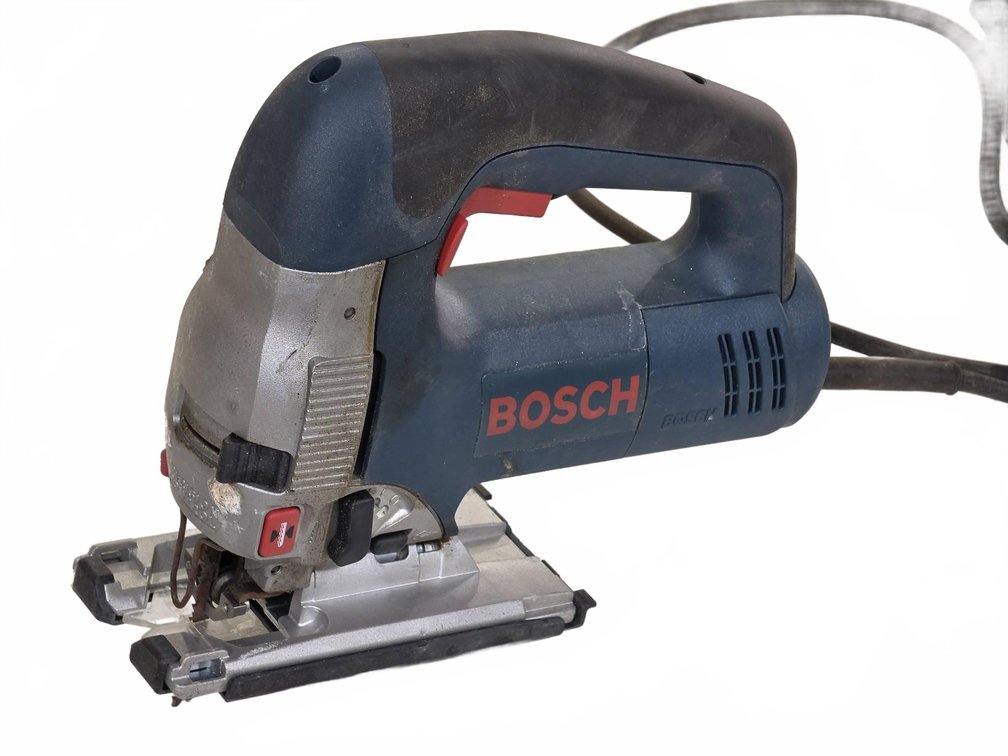 Bosch 1590EVS 120V Jigsaw, Powered On, Corded