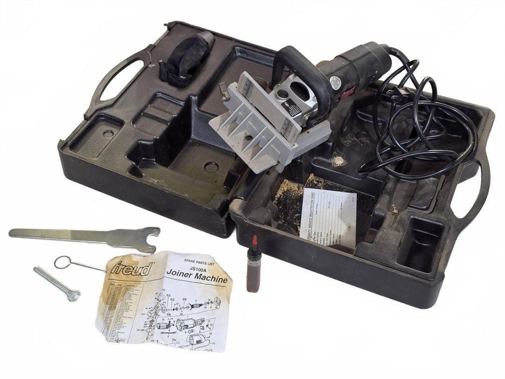 Freud JS100A 4" Joiner Machine with Case & Accessories