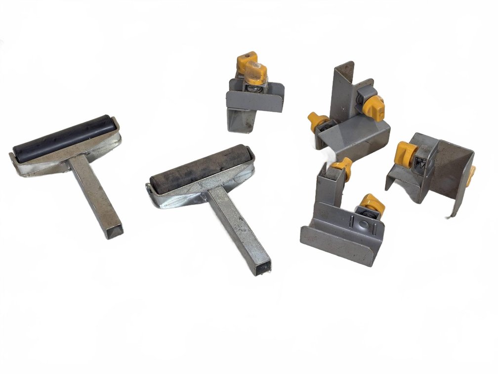 2 T-Handle Rollers & 4 Clamp Fixtures