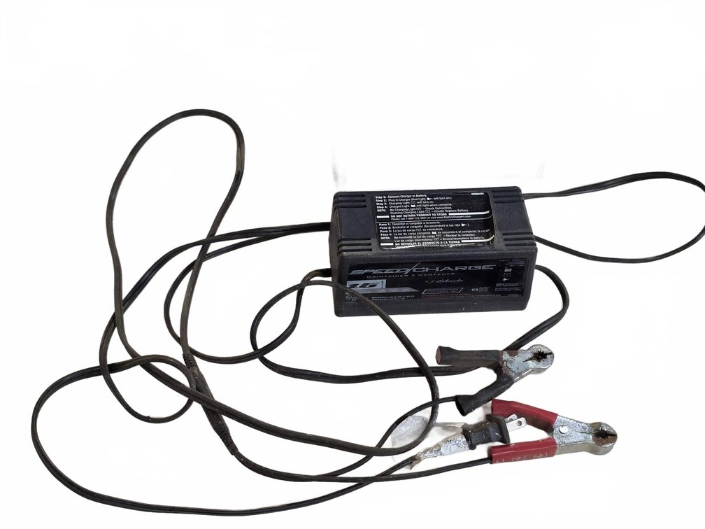 Schumacher SpeedCharge 1.5A Battery Maintainer