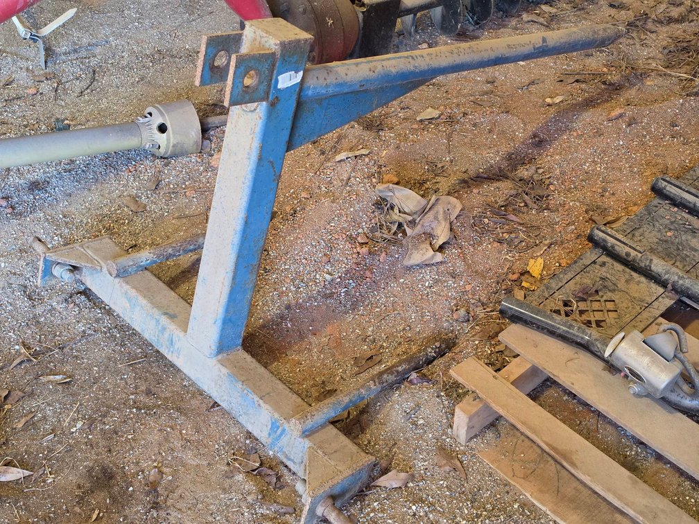 Three Point Hitch Hay Bale Spear Attachment