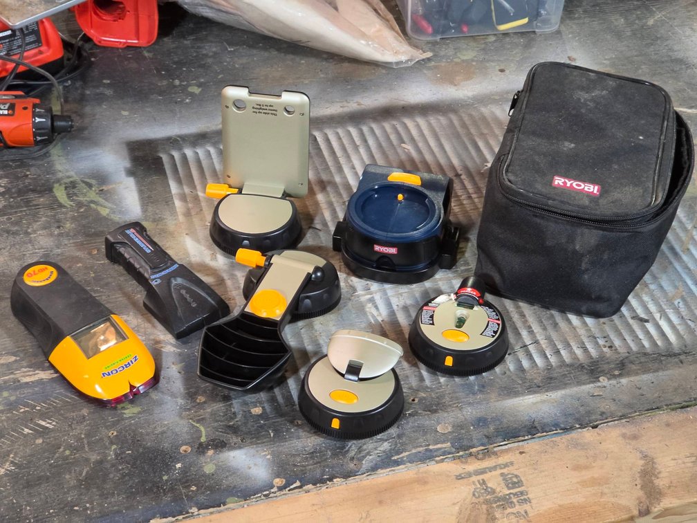 Ryobi Laser Level Set With Zircon Stud Finders