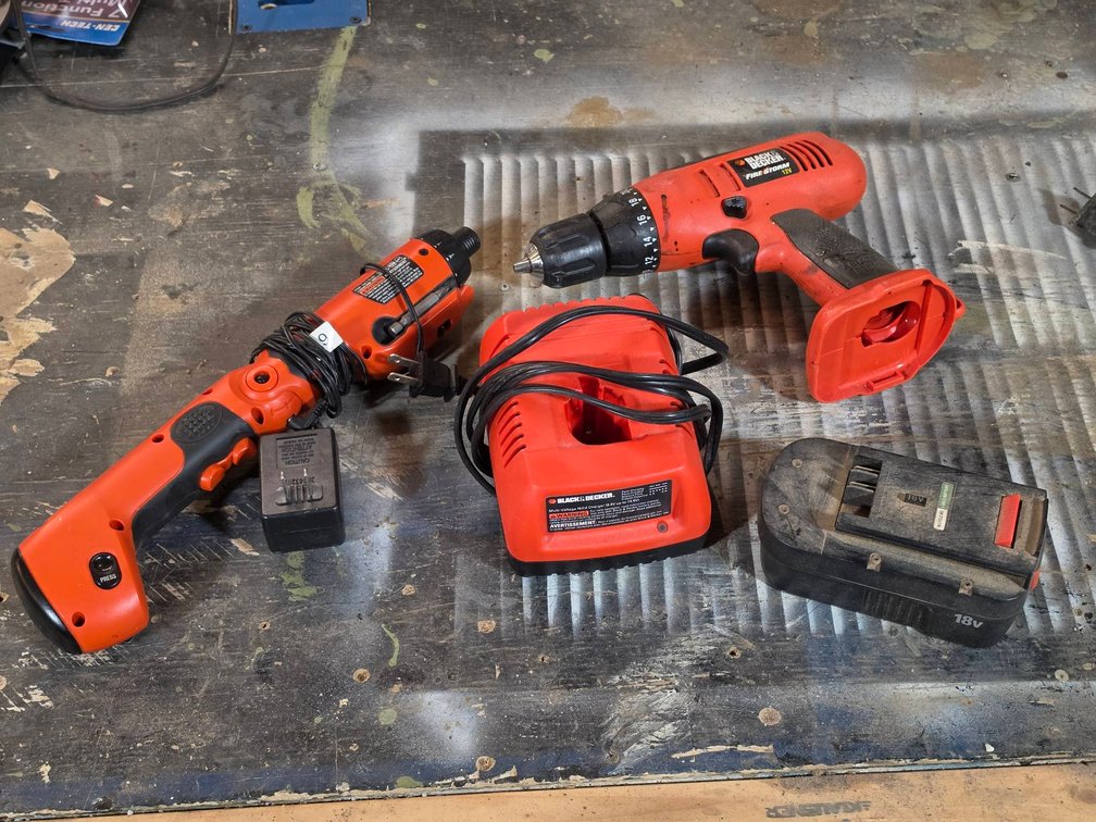 Black & Decker 12V Drill, 18V Battery, Screwdriver