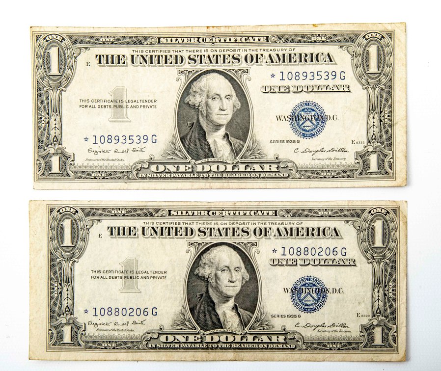 2 x 1935 G Series Blue Seal $1 Silver Certificates