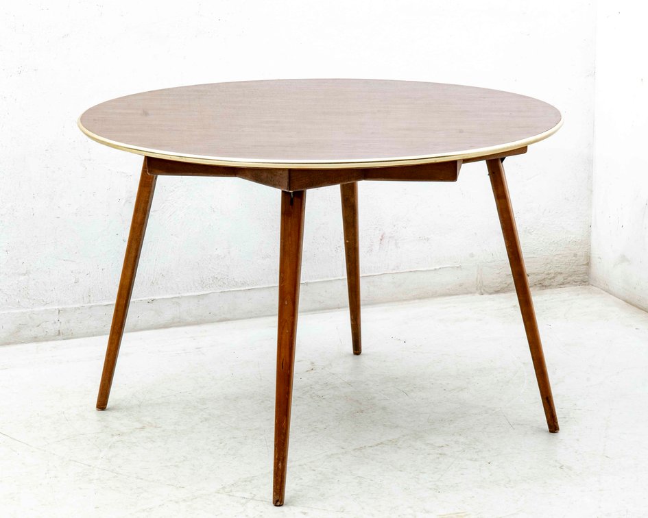 Stakmore Round Table- Dining or Coffee Heights
