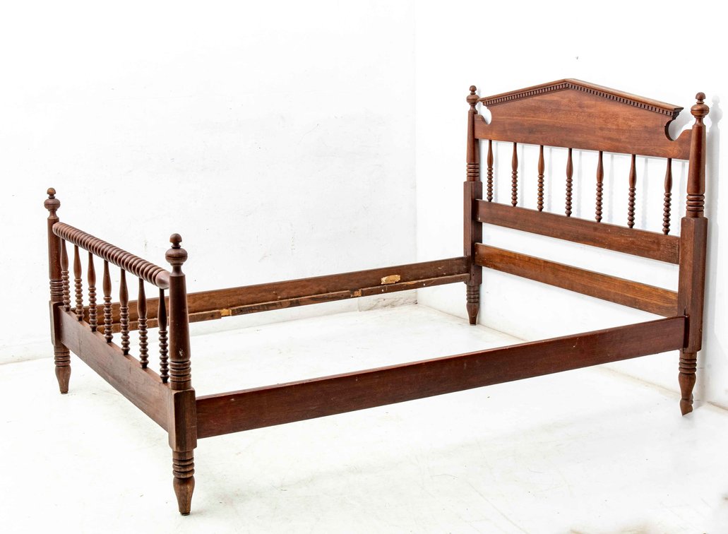 Davis Cabinet Co Full Sized Bed - Aged Walnut