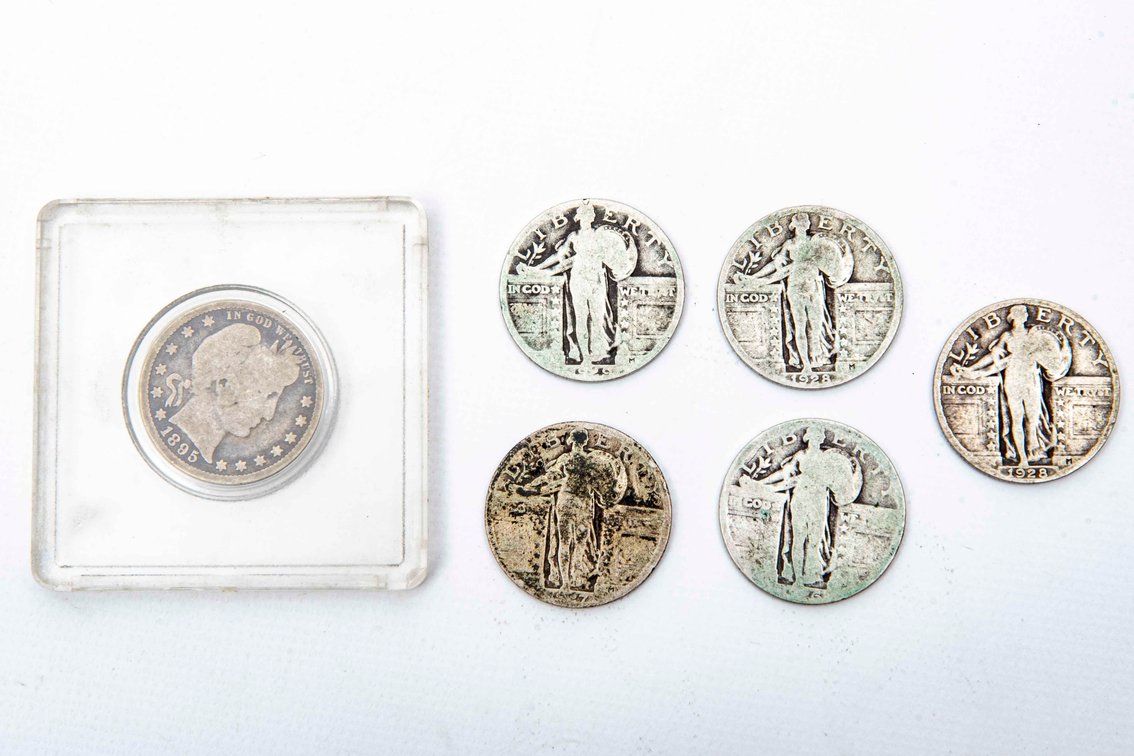 5 x Standing Liberty, 1 x Barber Silver Quarters