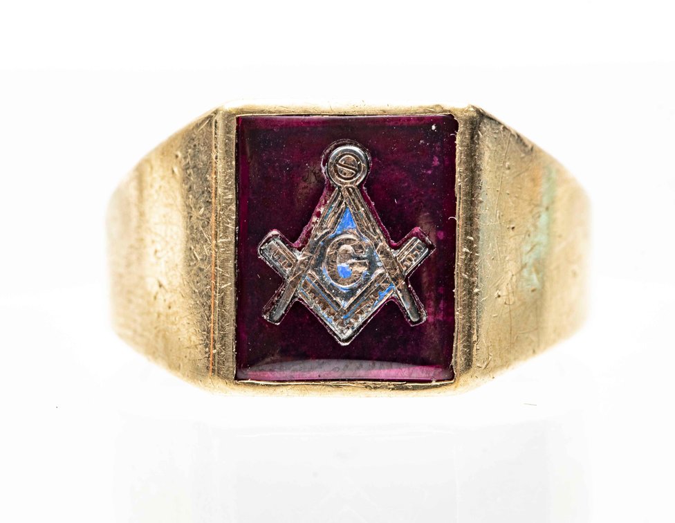 10K Gold Masonic Men's Ring- 9.4 G
