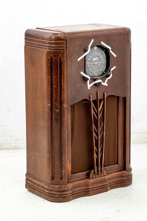 1930's Zenith Console Radio