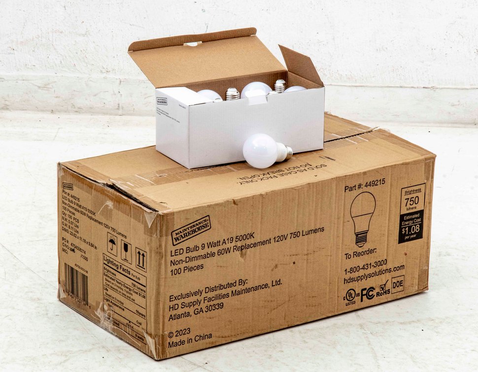 Unused Box of 100 9 Watt LED Light Bulbs #2