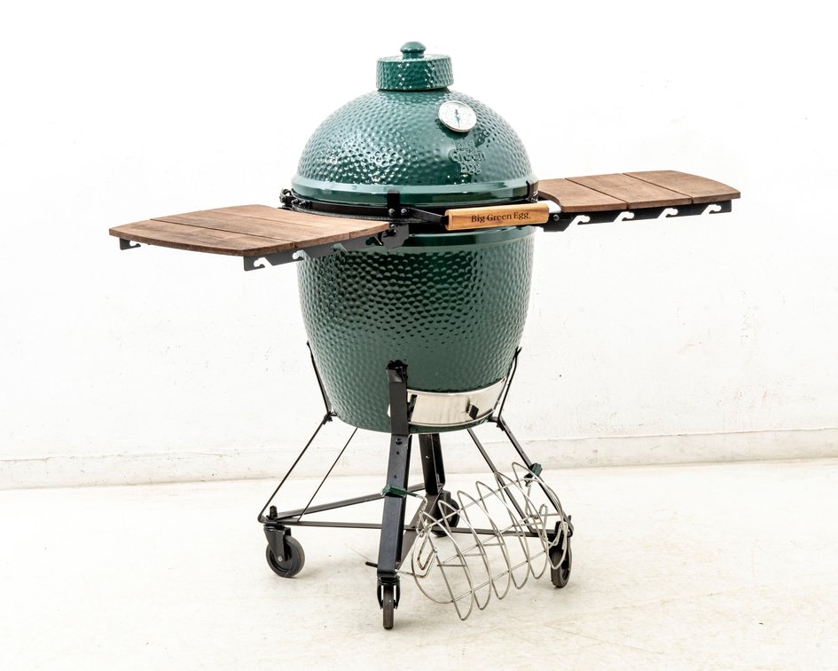 Large "Big Green Egg" Ceramic Grill