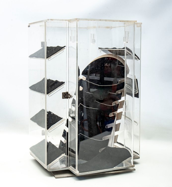 Rotating Clear Acrylic Jewelry Sale Case