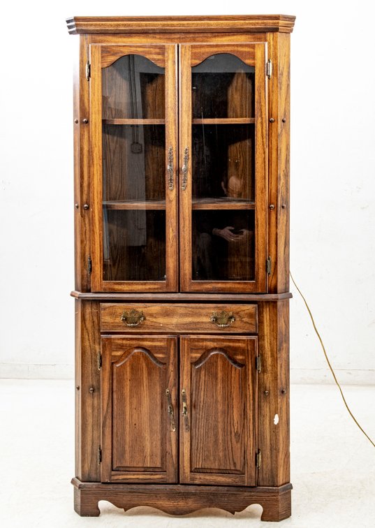 Village Oak Corner Cabinet- Thomasville Cab. Works