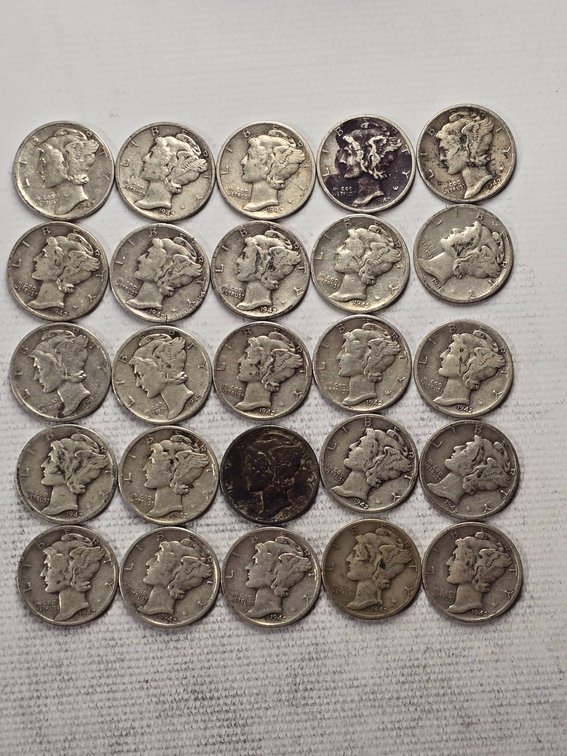 Collection of 1942 Mercury Dimes, 90% Silver, Lot of 25 Coins