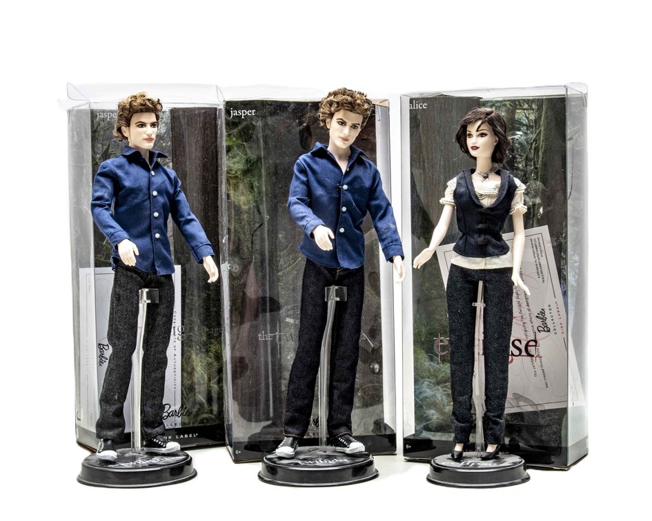 2010/2012 Twilight Alice & Jasper Barbie Dolls