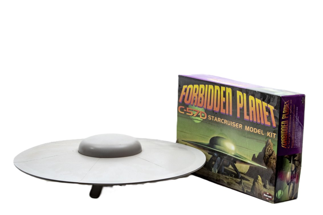 Polar Lights ‘Forbidden Planet’ C-57D Starcruiser