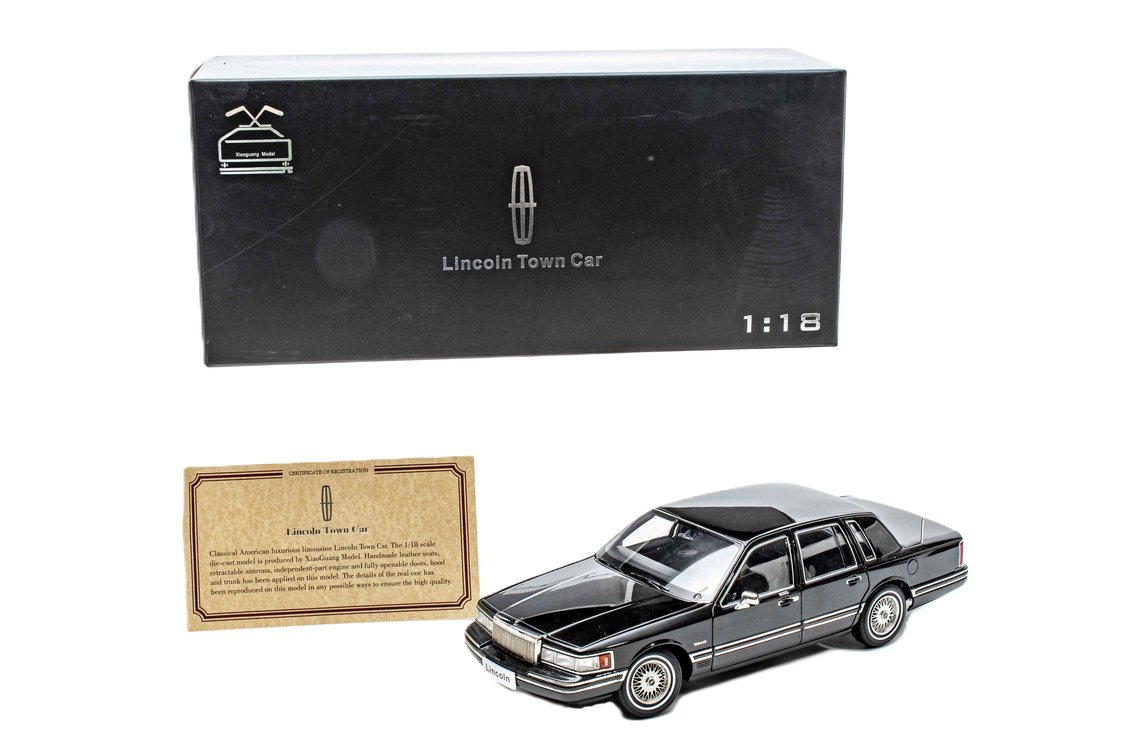 XiaoGuang Die Cast Lincoln Town Car - IOB