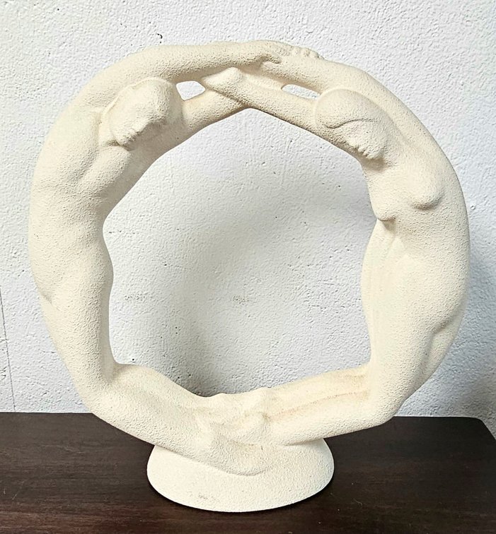Royal Haeger 302-97 Circle of Love Sculpture