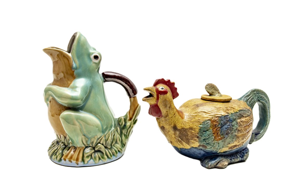 Vintage Rooster Teapot & Frog Pitcher