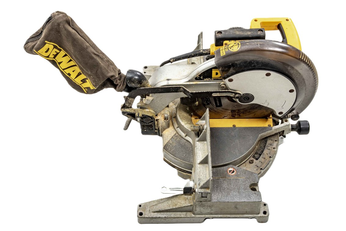 Dewalt 12" Compound Miter Saw