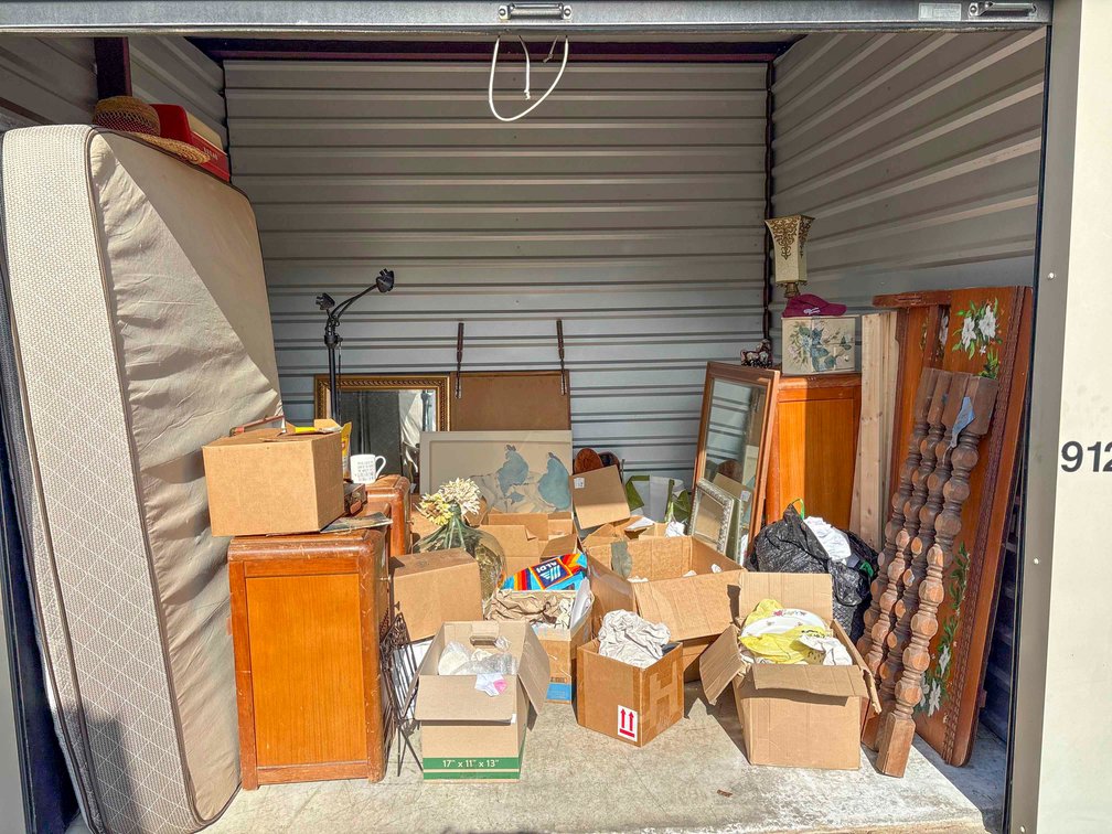 Contents of Unit 912 Champion Storage Mountain City, GA (NON-FORCLOSURE)