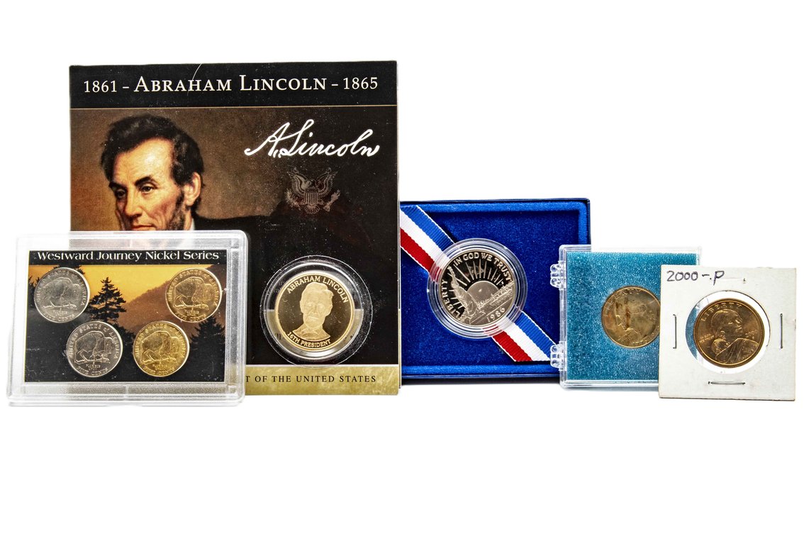 1986 St. Of Liberty Half, Sac. $1, Gold Plated Coi