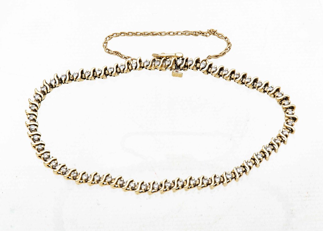 14K Gold & Diamond Tennis Bracelet- 8.8 G