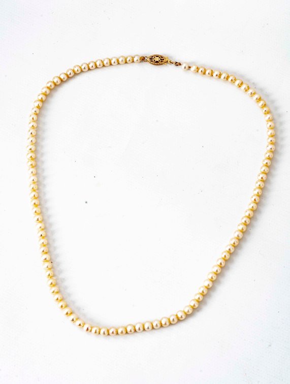 16.5" White Pearl Necklace W/ 14K Clasp
