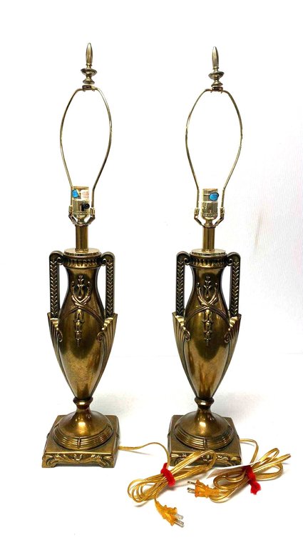 Stiffel Brass Urn-Style Table Lamp