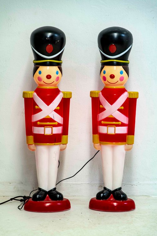 Blow Mold Freestanding Soldiers