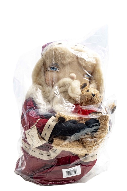 Joe Spencer's 'Freddy' Santa Shelf Sitter