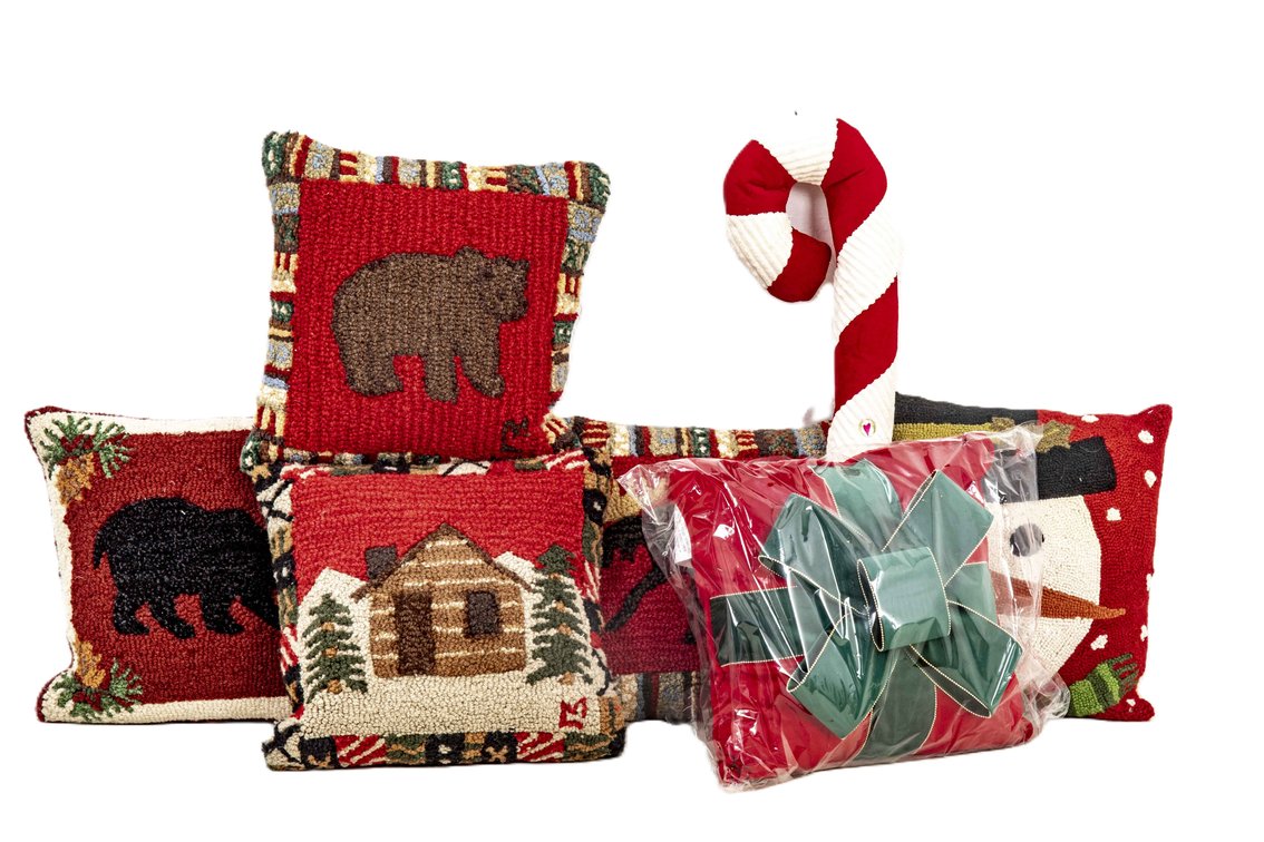 Chandler 4 Corner & Christmas Pillows