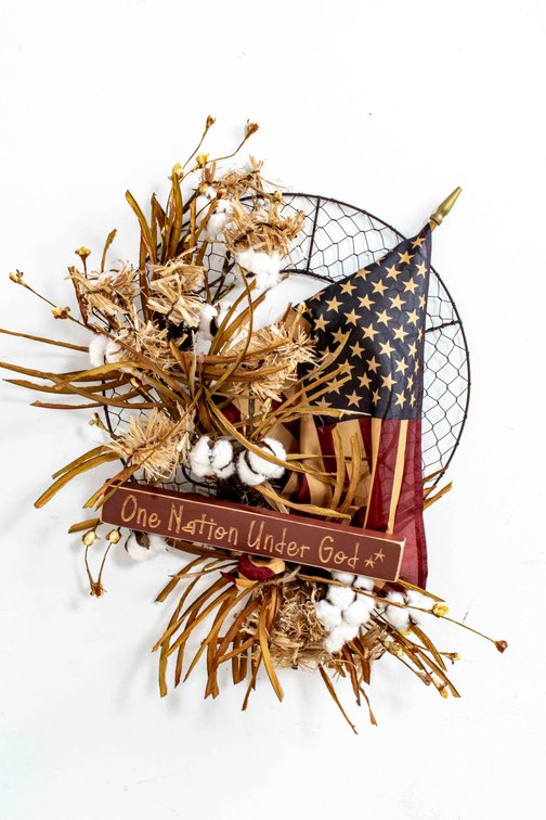 22" American Flag & Cotton Wreath with Box