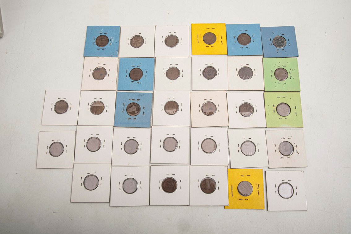 32 Lincoln Pennies.1909 - 1955