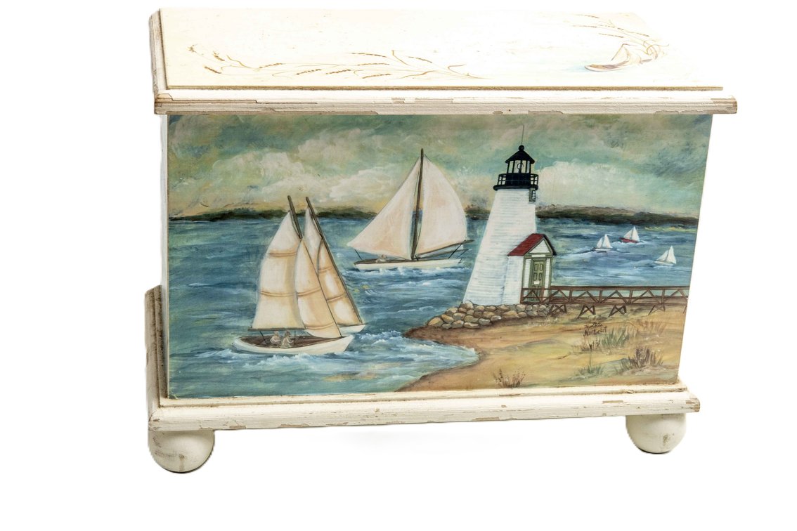 Nantucket Beach Scene Chest