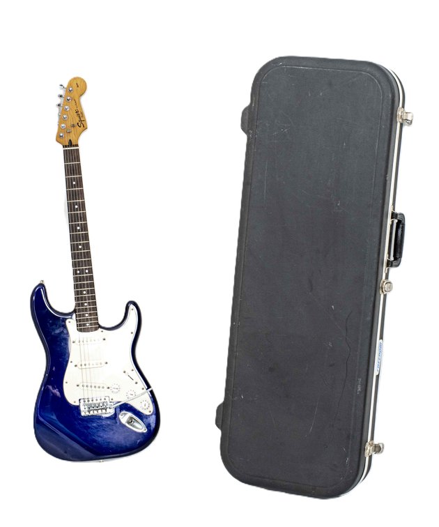 Fender Squier Strat in Case