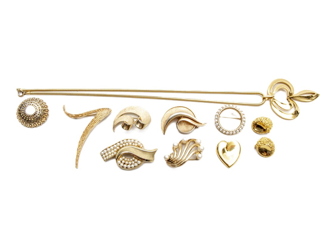Trifari Fashion Jewelry- Goldtone