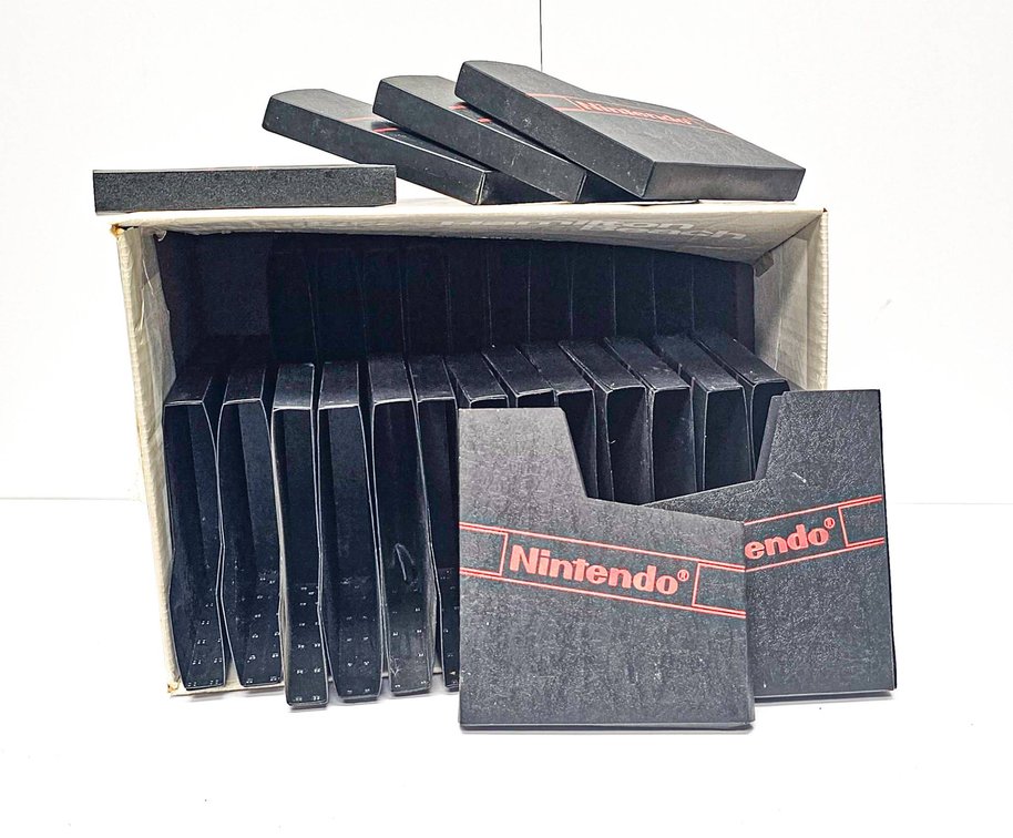 38 Nintendo Game Cartridge Sleeves 