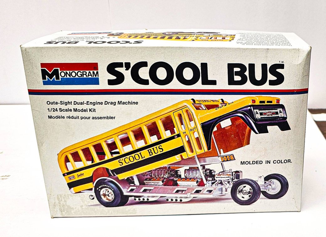 Monogram 1/24 Scale S’Cool Bus Model Kit with Dual Engine Drag Design