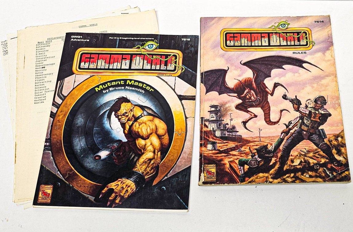 Gamma World Rule Book with Map and Mutant Master Adventure Module