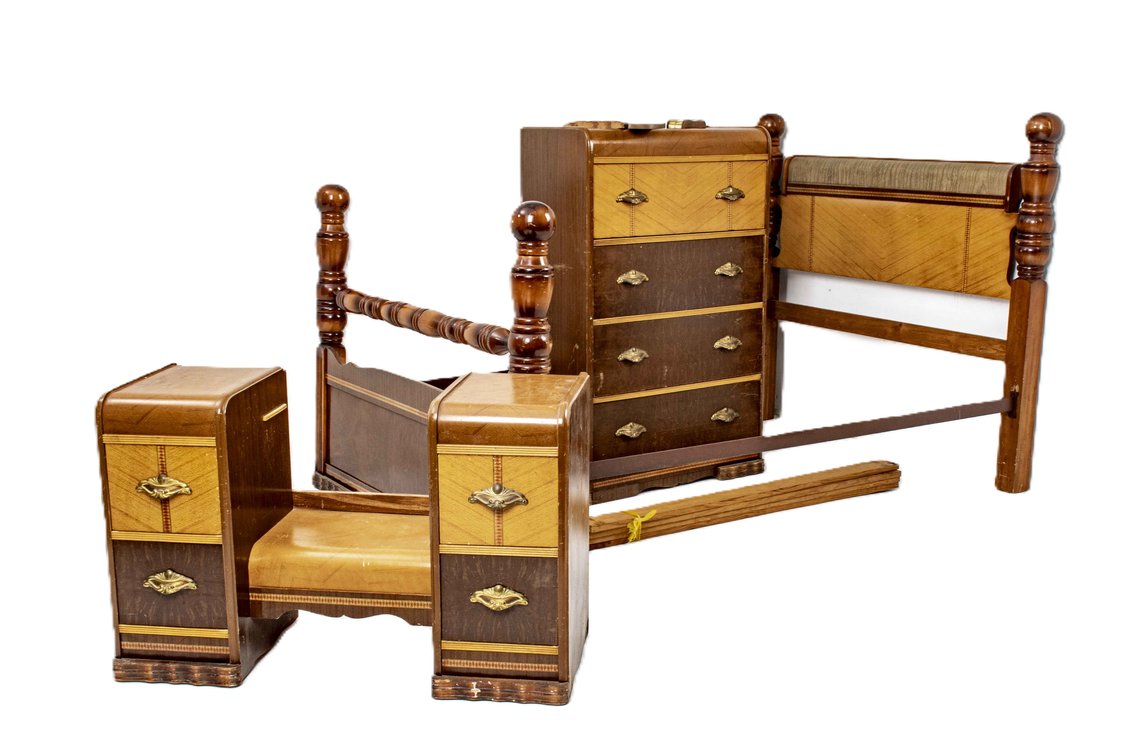 Art-Deco Waterfall Bedroom Set