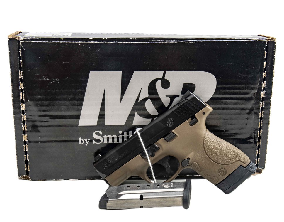 S&W M&P Shield Semi Auto Pistol in .40 S&W IOB
