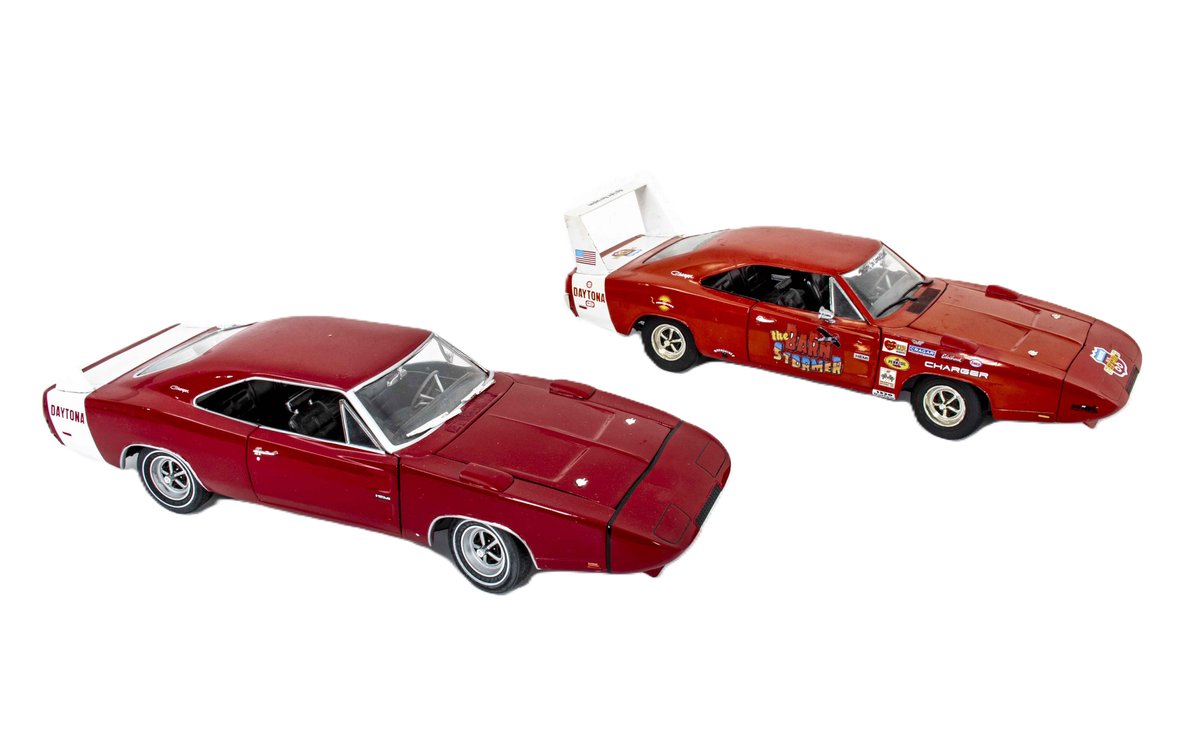 2 Ertl 1969 Dodge Daytona Models - Racecar &Street