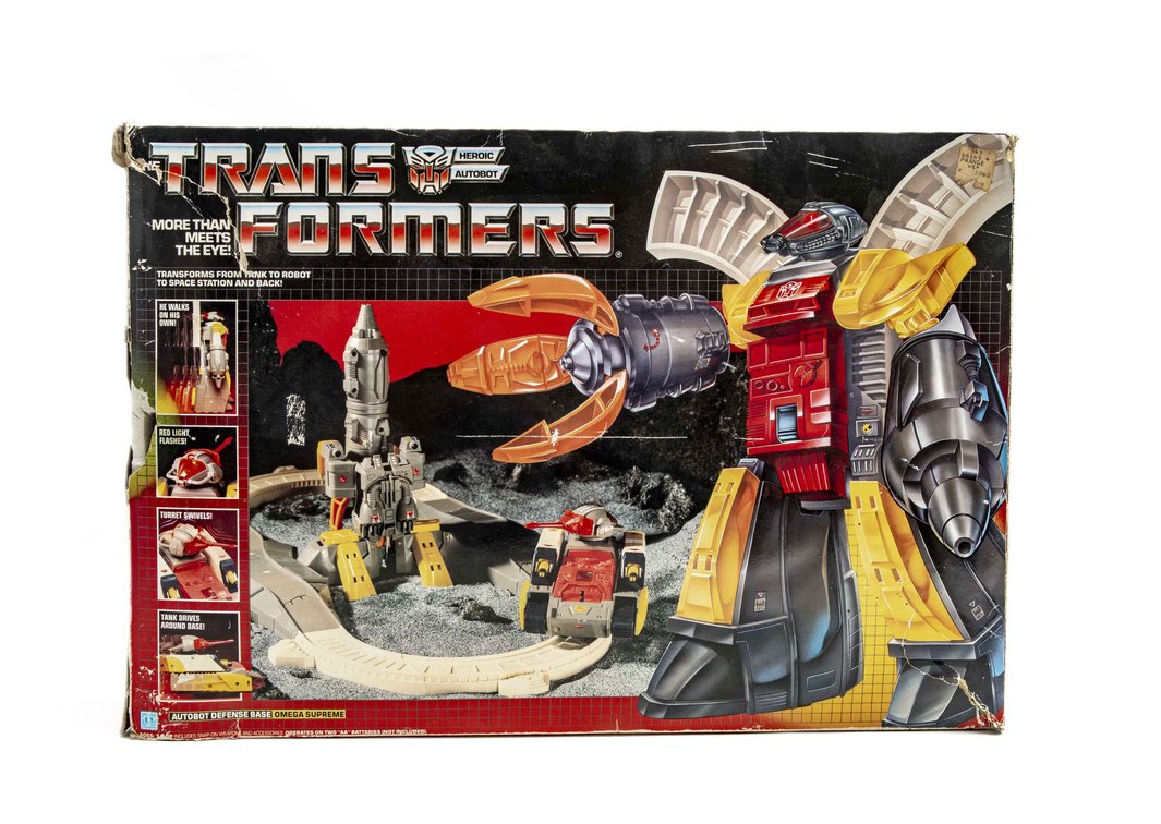 1985 G1 Omega Supreme Autobot w/ Box & Stickers