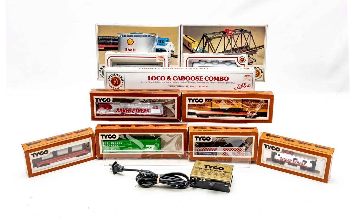 Tyco & Bachmann HO Scale RR Engines, Cars, Accesso