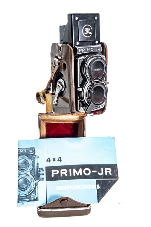 Primo Jr Twin Lens Reflex Camera In Leather Case