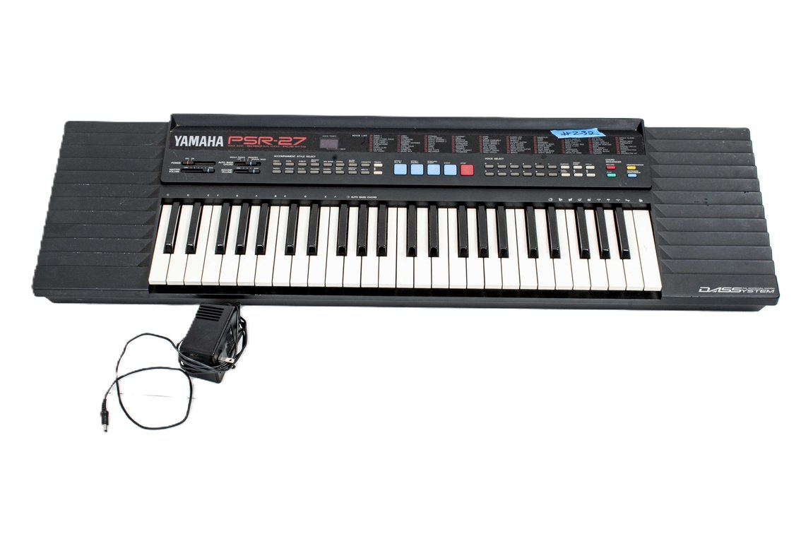 Yamaha Electronic Keyboard- PSR-27