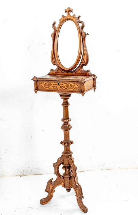 Gentleman's Shaving Stand